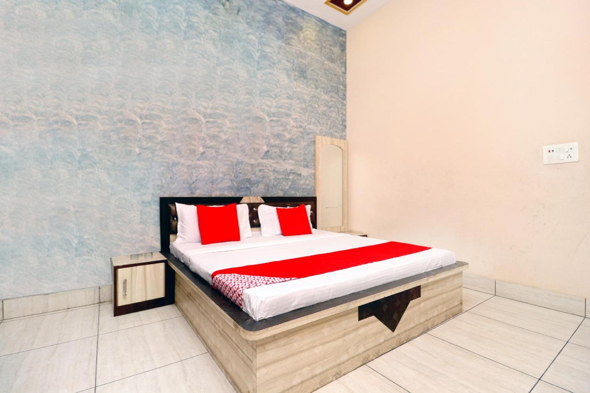 Hotel O Pushp Vatika Bhiwani Exterior foto